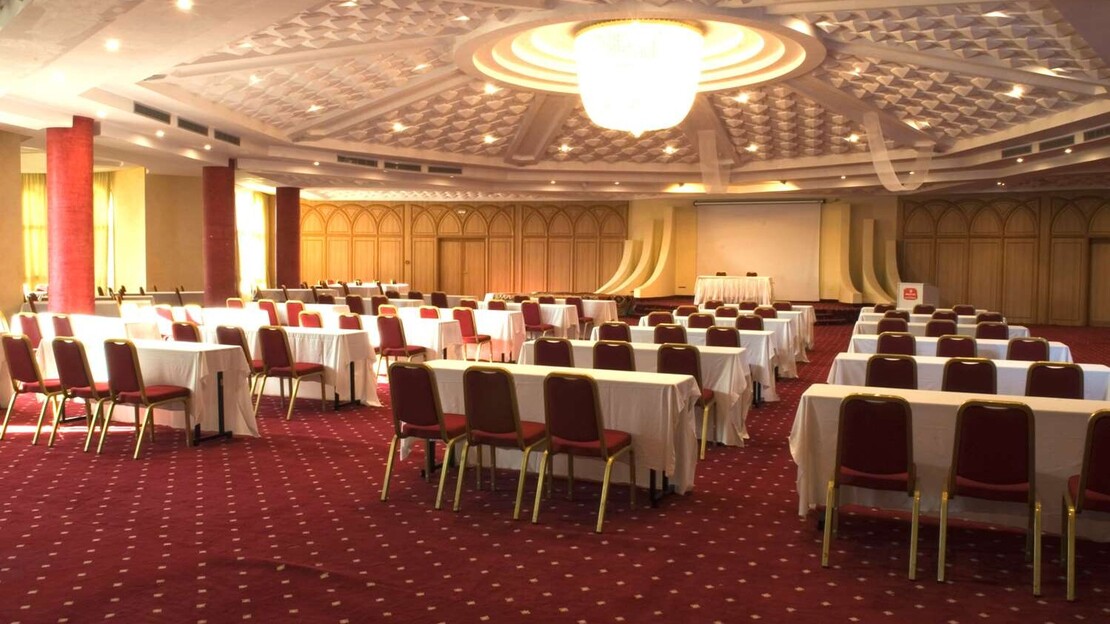 Golden Tulip Taj Sultan